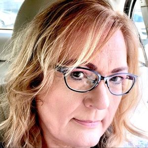 Meet your Posher, Debbie / dcmiller119